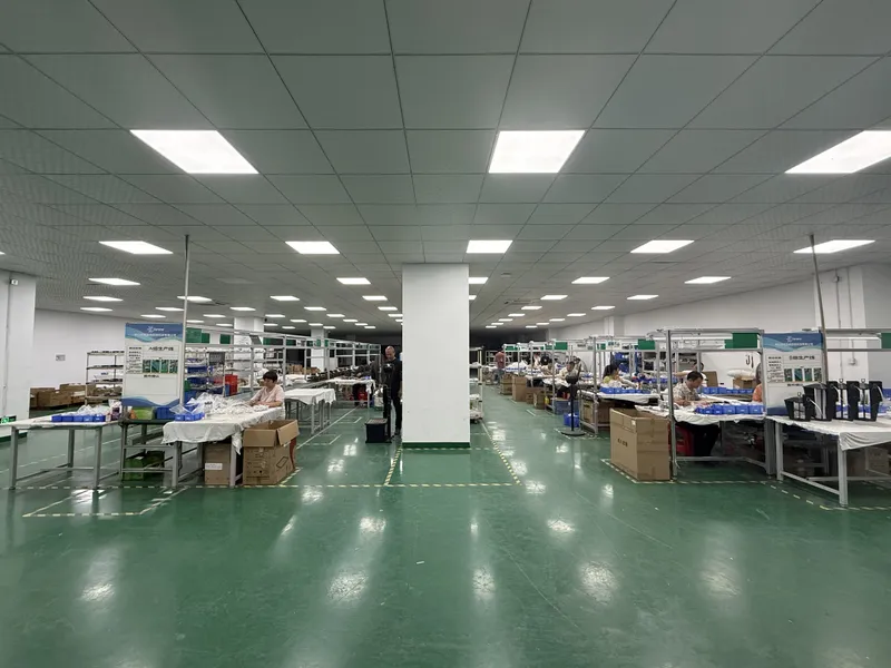 Assembly floor of the CORONA ZHONGSHAN LIGHTING factory in Henglan, Zhongshan