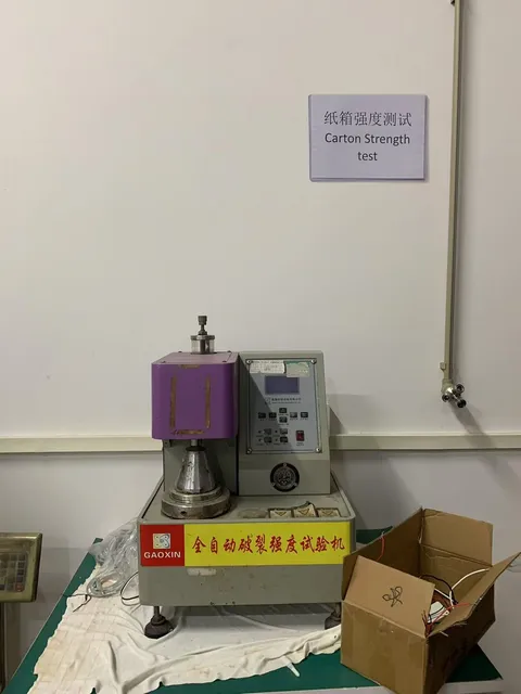 Automatic carton strength tester for export packaging
